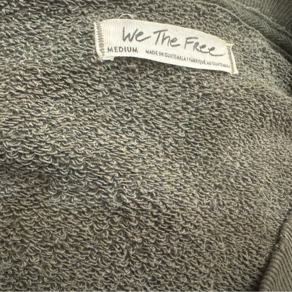 We The Free Olive Green Sweatshirt Size Medium Oversized Grunge, Cozy, Preppy - Picture 4 of 6